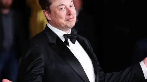 Платит $260 в день: Маск ищет в Европе сотрудников, согласных работать из д...