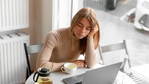 После обеда «накрывает» сонливость? Диетолог назвала способ вернуть энергию