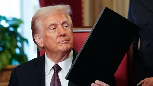 Указ Трампа о лишении гражданства по праву рождения признан незаконным