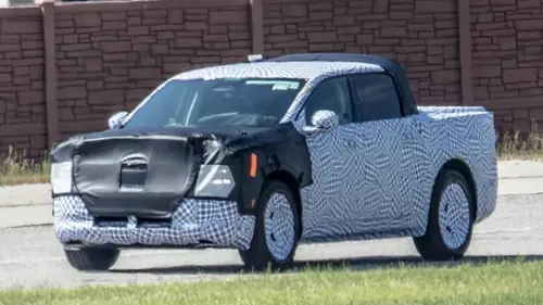 Электропикап Ford заметили на испытаниях: чем заинтриговал салон авто