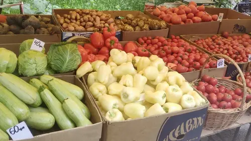 В Украине дешевеют картофель, помидоры и огурцы: какие цены сейчас