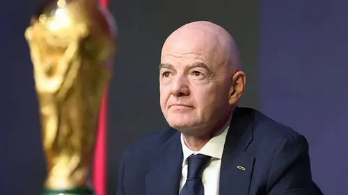 Шесть стран объединились против президента ФИФА