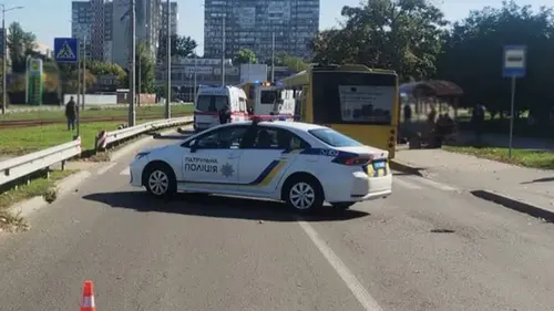 В Киеве столкнулись две маршрутки, есть пострадавшие