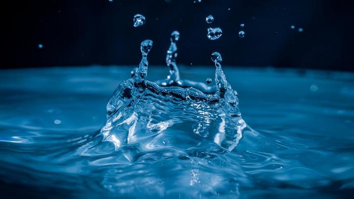 Ученые оценили возможность заражения коронавирусом через воду