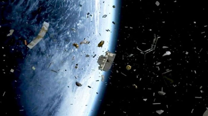 SpaceX сместила орбиту спутников Starlink из-за космического мусора