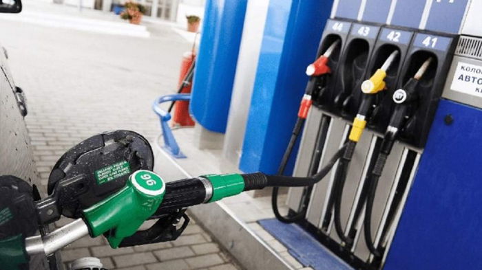 Украинские сети АЗС опустили цены на бензин и дизель. Подорожает ли топливо зимой