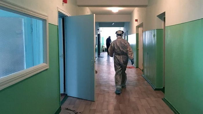 В Украине ограничили зарплаты руководству больниц