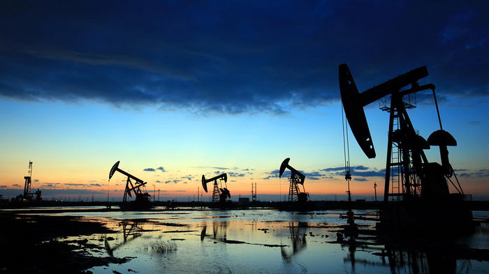 Цена нефти Brent превысила $80 впервые с ноября