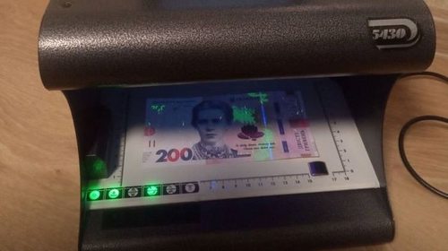 Для чего нужны детекторы валют?
