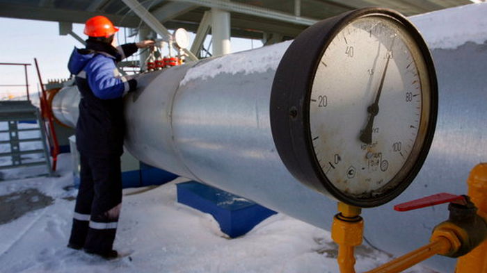 Газпром через суд требует повысить цену на газ для Польши
