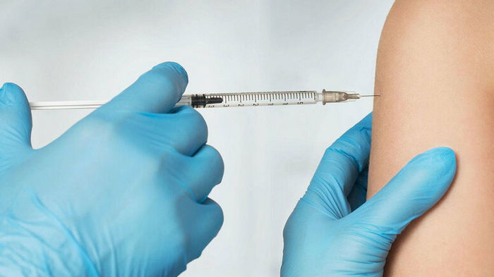 Почти 40 тысяч украинцев вакцинировались от COVID-19 за сутки