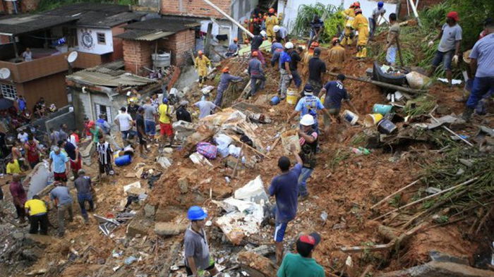 В Бразилии из-за ливней и оползней погибли по меньшей мере 19 человек