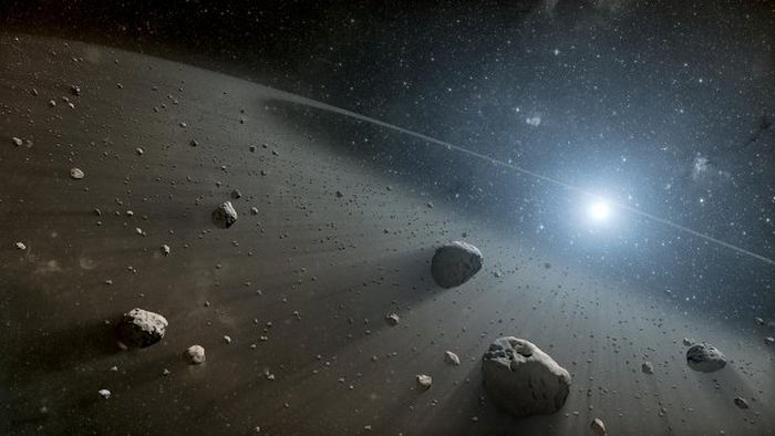 Обнаружен уникальный астероид с тремя спутниками (видео)