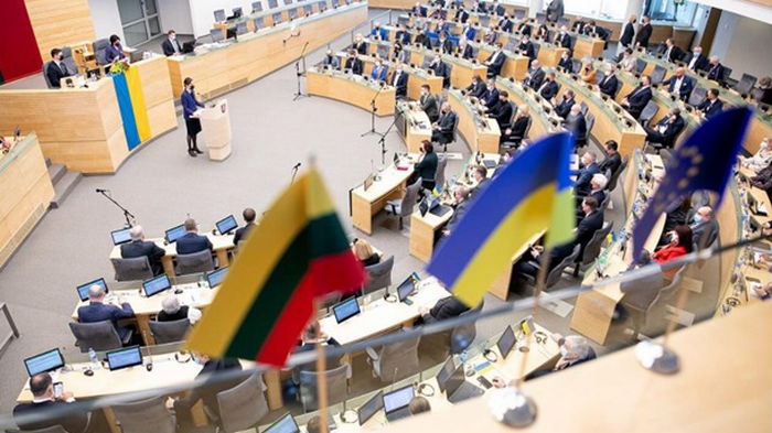 Литовский Сейм призывает предоставить Украине статус кандидата в члены ЕС