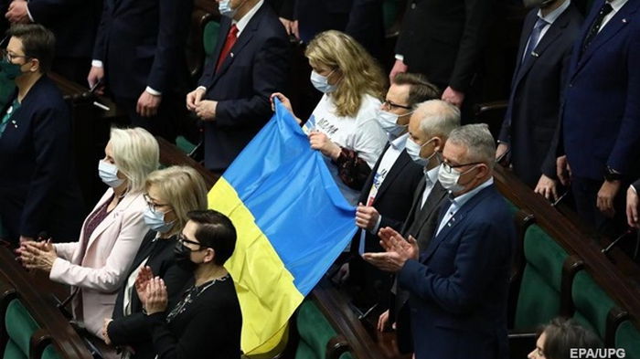Сенат Польши поддержал евроинтеграцию Украины