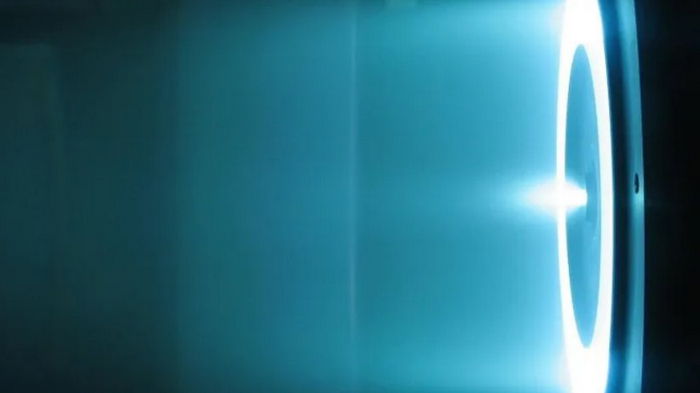 Драгоценный астероид: NASA отправит к Психея зонд с футуристическим двигателем (фото)