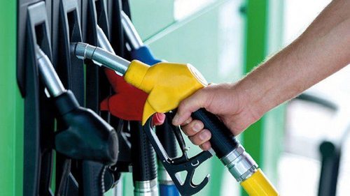 США намерены выпустить топливо из резервов для снижения цен