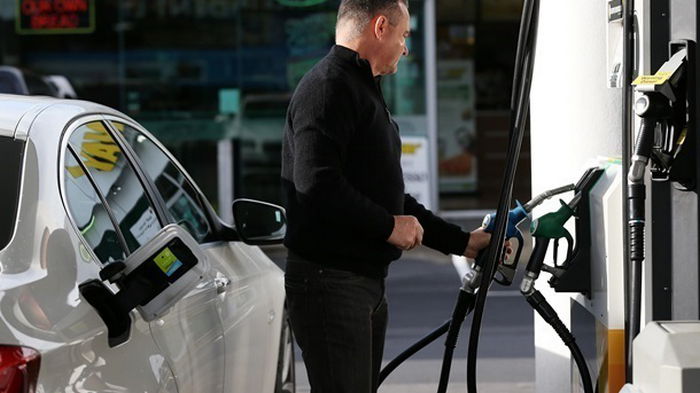 Цены на топливо: налоговая отчиталась о проверках на АЗС