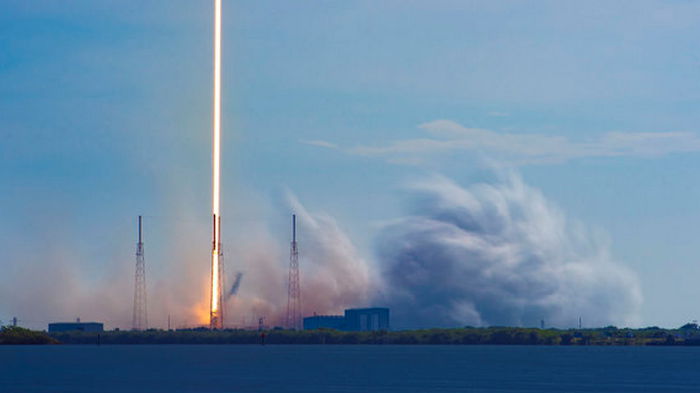 SpaceX запустила 46 спутников Starlink и успешно посадила ракету в море