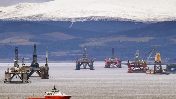 Добыча нефти на Сахалине упала в десятки раз