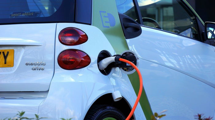 Количество пунктов зарядки для электромобилей растет