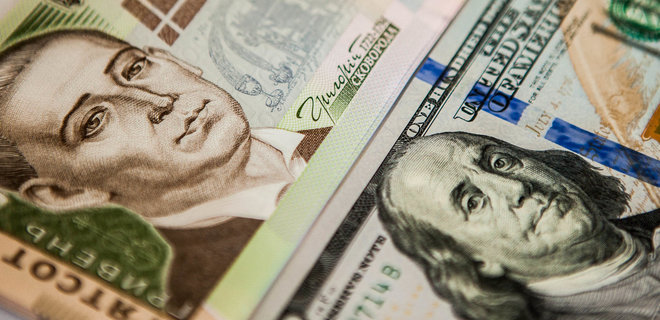 Курс доллара в банках достиг 40 грн
