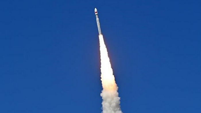 Китай впервые запустил ракету-носитель Лицзянь-1
