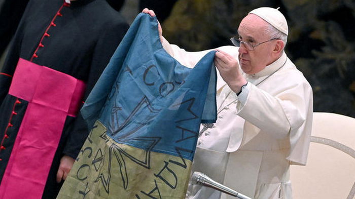 Папа Франциск приедет в Украину в сентябре – посол в Ватикане