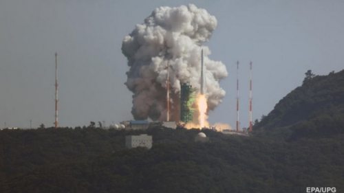 Китай вывел в космос 16 новых спутников