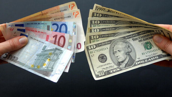 Евро подорожал на 4 коп. Официальный курс НБУ
